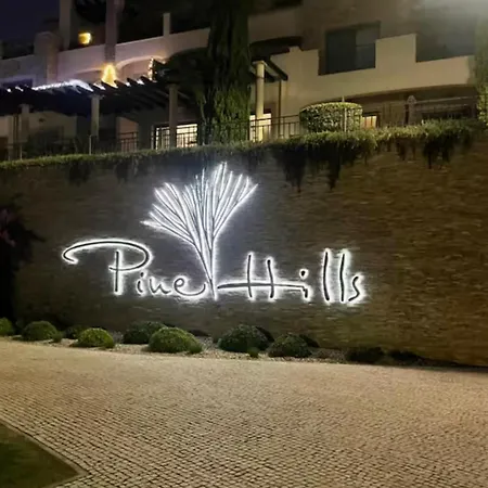 Pine Hills Vilamoura Апартаменты *